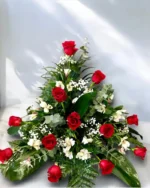 centro de flores funeral rosas rojas